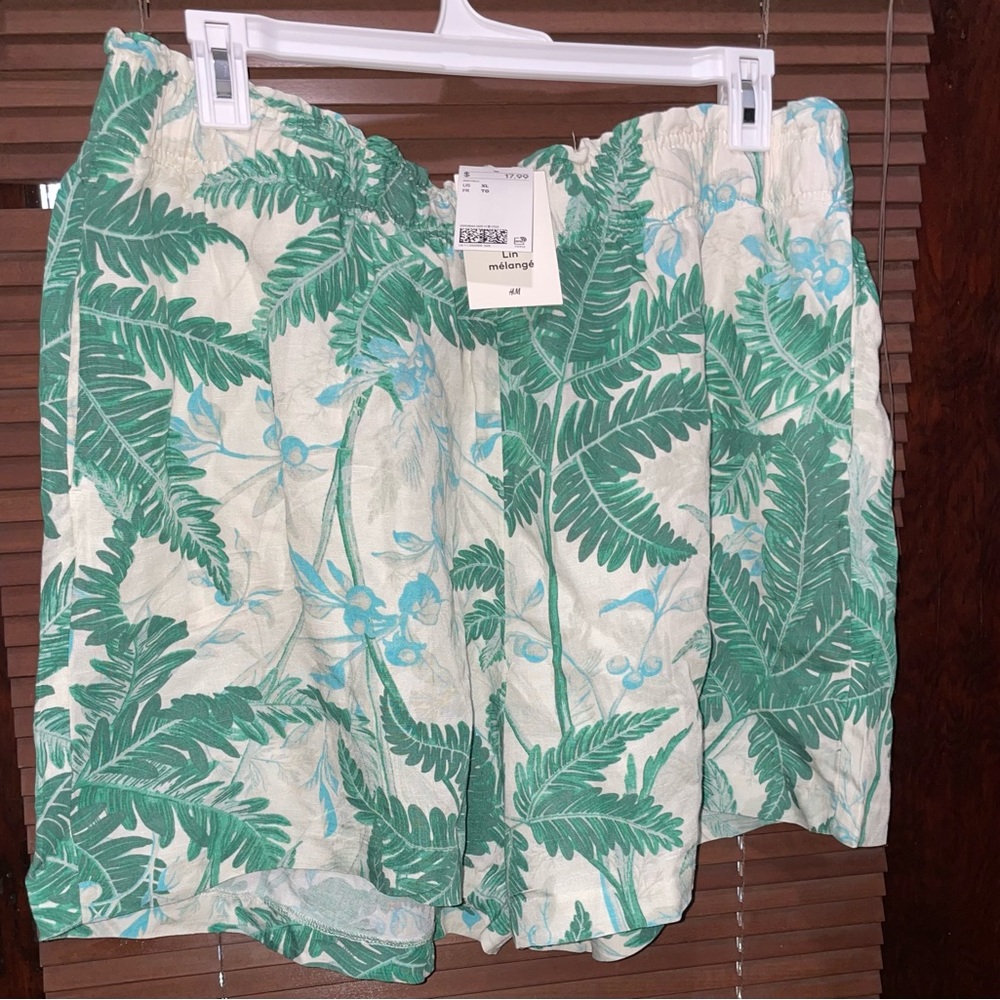 Plus Linen Blend shorts